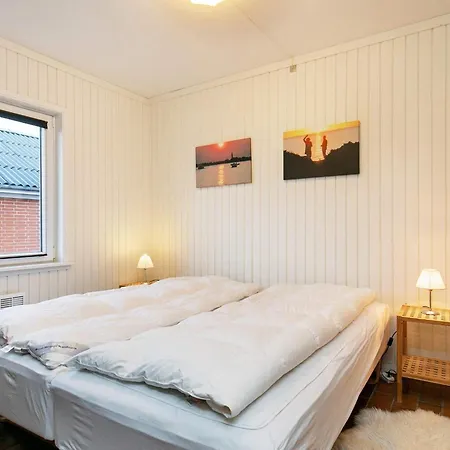 5 Person On A In Apartment