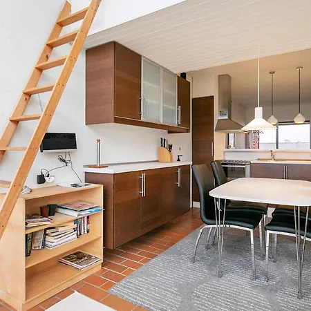 5 Person On A In Apartment *